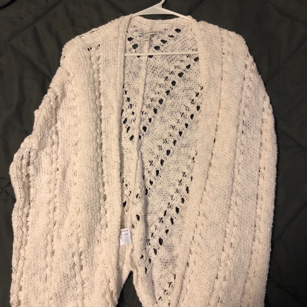 Adorable American Eagle Cardigan